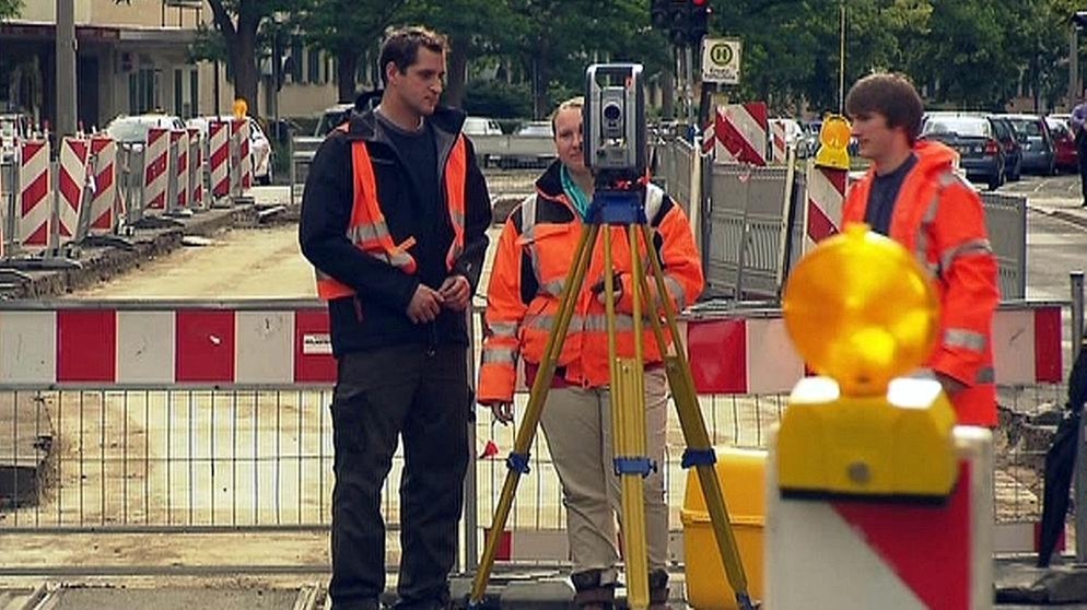 Vermessungstechniker | Bildquelle: BR