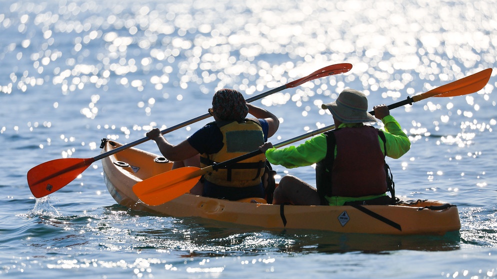 Kajak / Kayak | Bildquelle: picture alliance/dpa/TASS | Sergei Malgavko