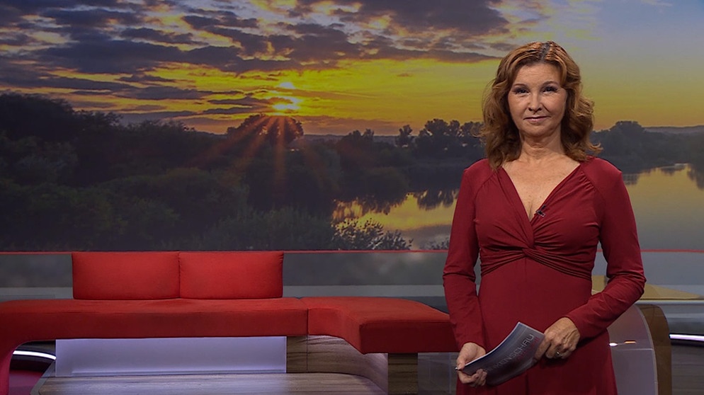 Karin Schubert moderiert die Frankenschau aktuell | Bildquelle: BR