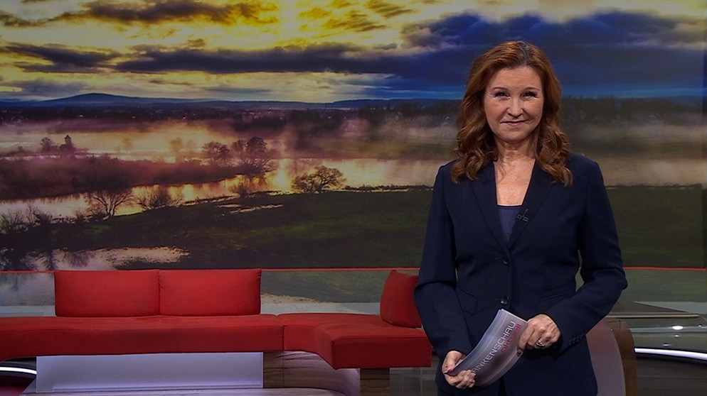 Karin Schubert moderiert die Frankenschau aktuell | Bildquelle: BR