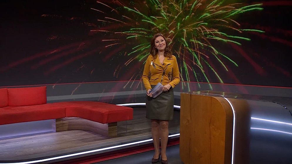 Karin Schubert moderiert die Frankenschau aktuell am 29. Dezember. | Bildquelle: BR