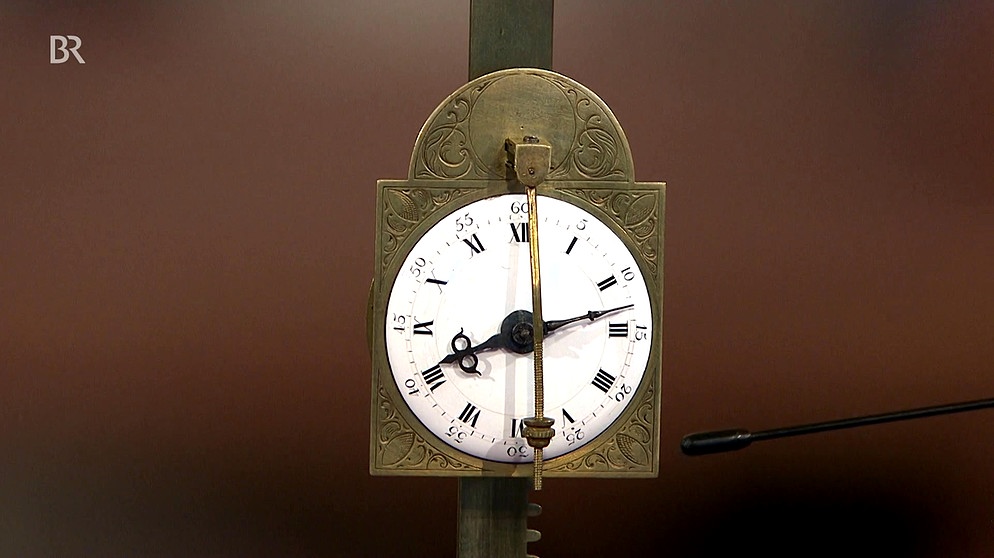 Sägeuhr mit Vorderzappler | Bildquelle: Bayerischer Rundfunk