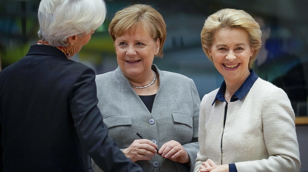 Christine Lagarde (l-r), Präsidentin der Europäischen Zentralbank, Bundeskanzlerin Angela Merkel (CDU) und Ursula von der Leyen (CDU), Präsidentin der Europäischen Kommission | Bildquelle: dpa-Bildfunk