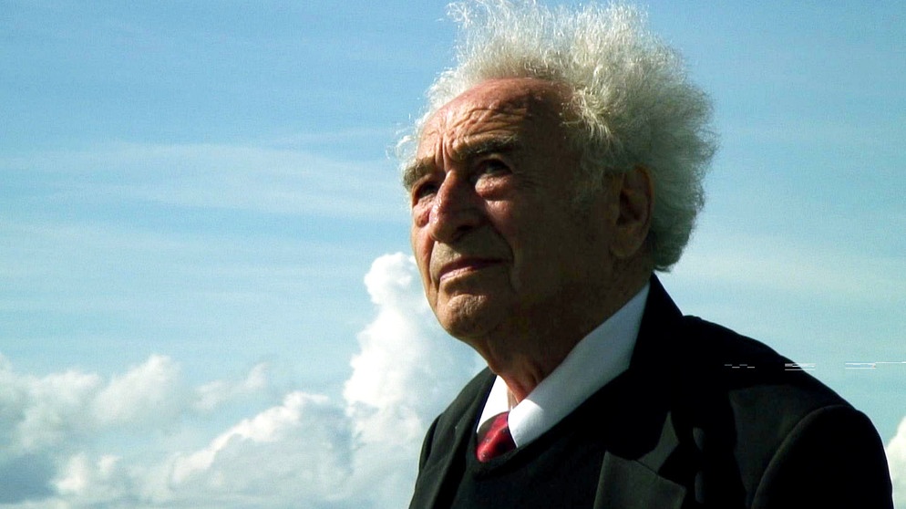 Max Mannheimer - Jahrgang 1920 - bezeichnet sich selbst als "weißen Raben", denn heute gibt es kaum noch Überlebende des Holocaust, noch viel weniger, die darüber reden können. Und Max Mannheimer hat Auschwitz, Warschau, Dachau und Mühldorf überlebt. | Bildquelle: BR/Telepool GmbH