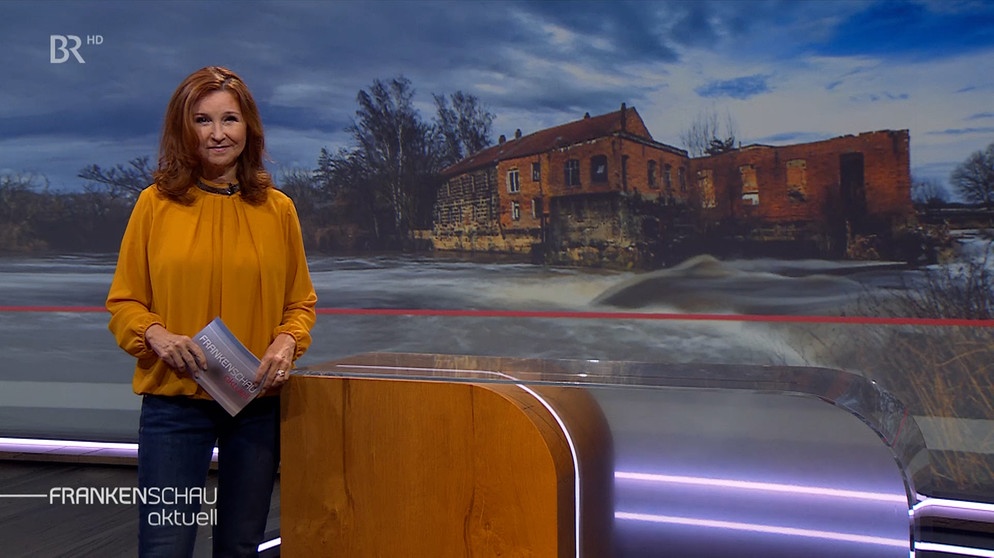 Karin Schubert moderiert die Frankenschau aktuell. | Bildquelle: BR