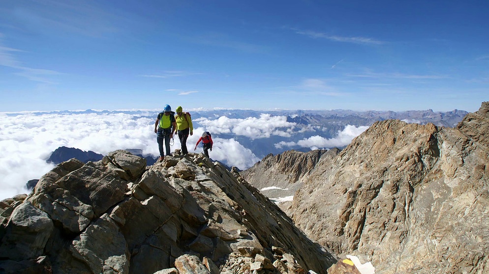 Der Mon Viso in Wolken | Bildquelle: BR/Georg Bayerle