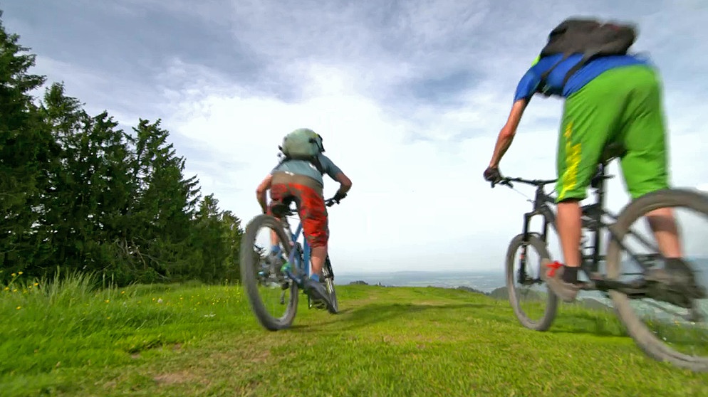 Mountainbiker in der Pilotregion Bad Töz-Wolfratshausen | Bildquelle: BR