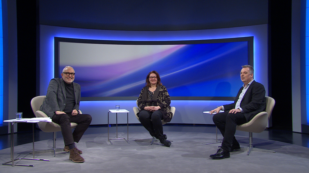 Moderator Andreas Bönte;
Prof. Dr. Cornelia Wilhelm (Historikerin, Jüdische Geschichte und Kultur, LMU München)
PD Dr. Thomas Schlemmer (Historiker, Institut für Zeitgeschichte München-Berlin)
| Bildquelle: BR