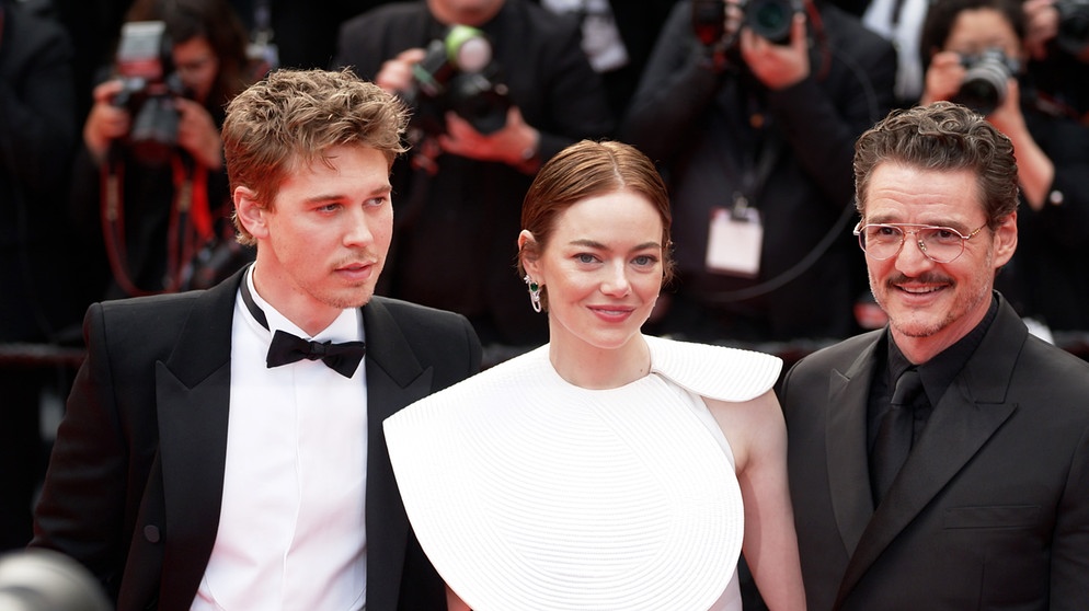 Austin Butler, Emma Stone, Pedro Pascal - Red Carpet Cannes 2025 | Bildquelle: BR/Christian Meckel