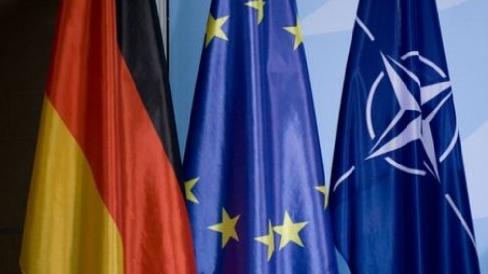 Zeitenwende · Brauchen wir eine neue Verteidigungspolitik? | Bildquelle: planet-wissen.de