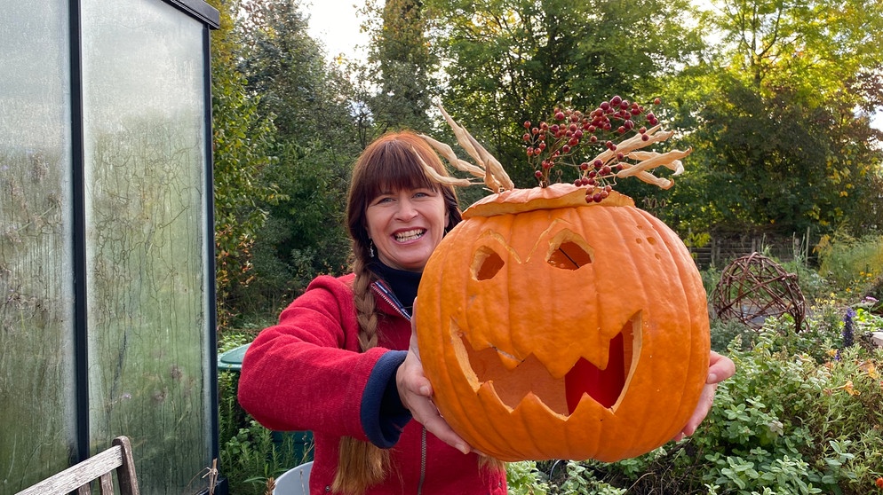 Halloween-Rezepte im Querbeet-Garten mit Sabrina Nitsche | Bildquelle: BR / Michael Ackermann
