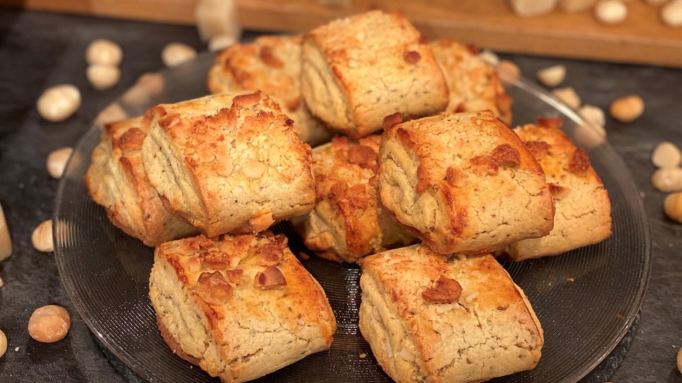 Anisbobbes mit Zitronenmarzipan | Bildquelle: BR