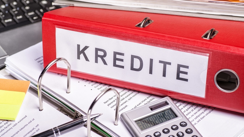 Ordner, Taschenrechner; Finanzen überprüfen | Bildquelle: picture-alliance/dpa