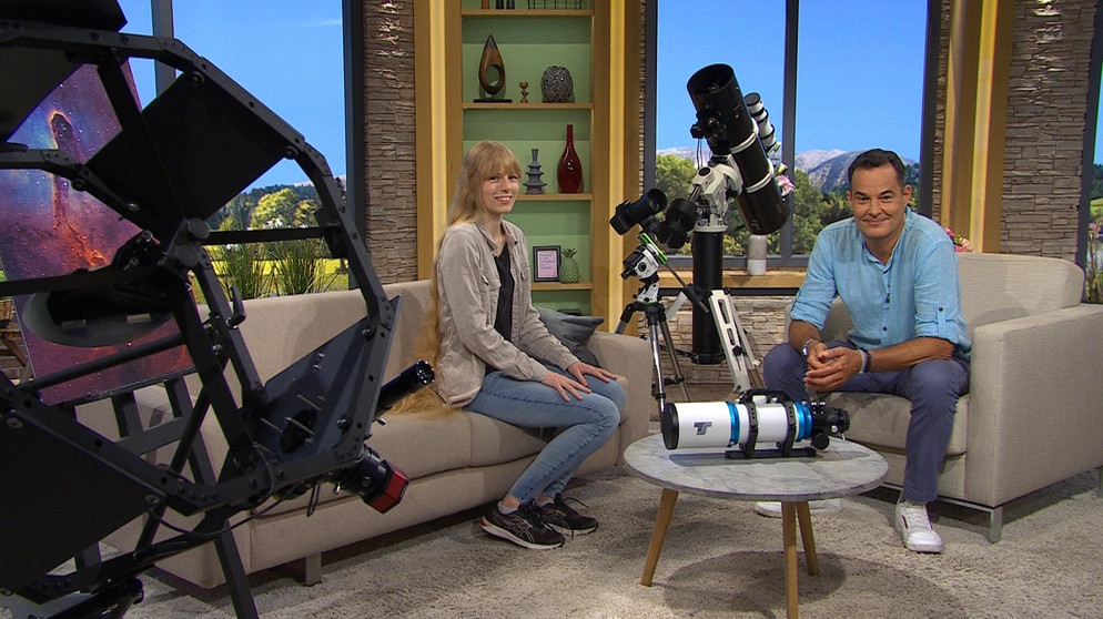 Sendung vom 07.06.2024: Astrofotografin Sophie Paulin und Moderator Dominik Pöll | Bildquelle: BR/Wir in Bayern