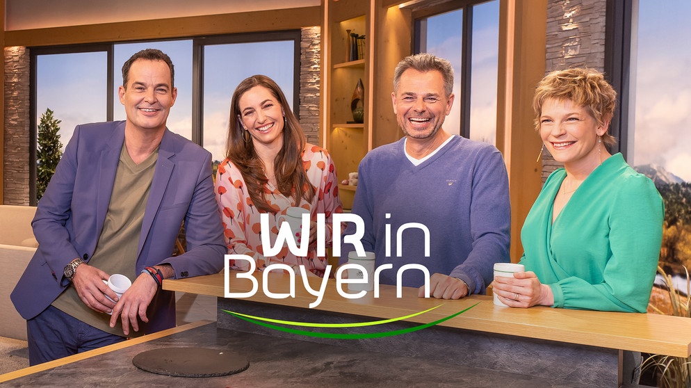 Dominik Pöll, Andrea Lauterbach, Michael Sporer und Sandra Bouscarrut im Wir in Bayern Wohnzimmer | Bildquelle: BR
