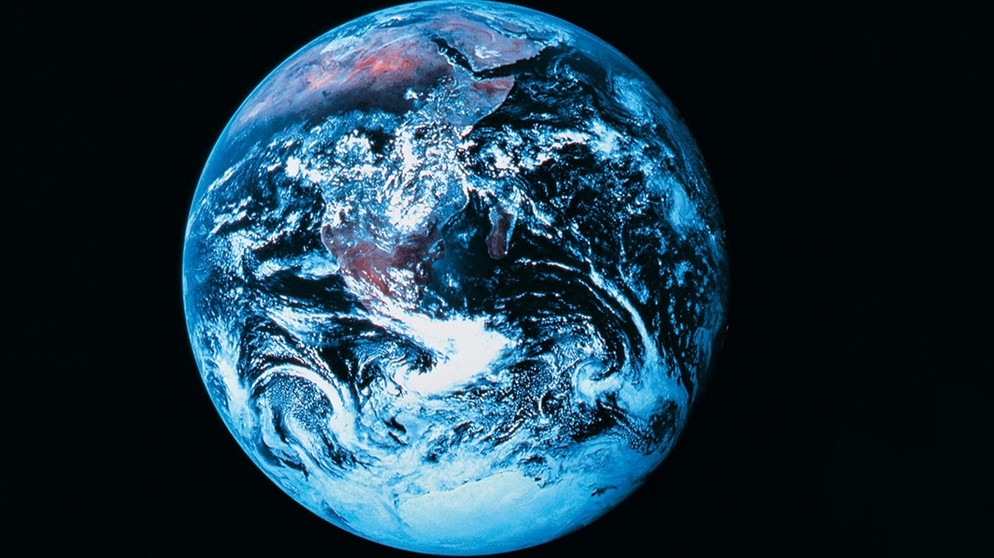 Globus, Satellitenaufnahme. Foto: U.S. Dept. Interior Geol. Survey (c)MEV Verlag GmbH/ CD: Die 100 besten Bilder_Aktuelles Foto-Archiv_Volume 19, 01.08.1997 | Bildquelle: MEV/U.S. Dept. Interior Geol. Survey