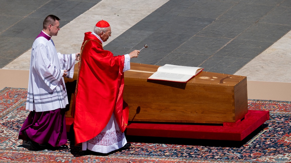 Trauerfeier für Papst Franziskus | Bildquelle: picture alliance / NurPhoto | Massimo Valicchia
