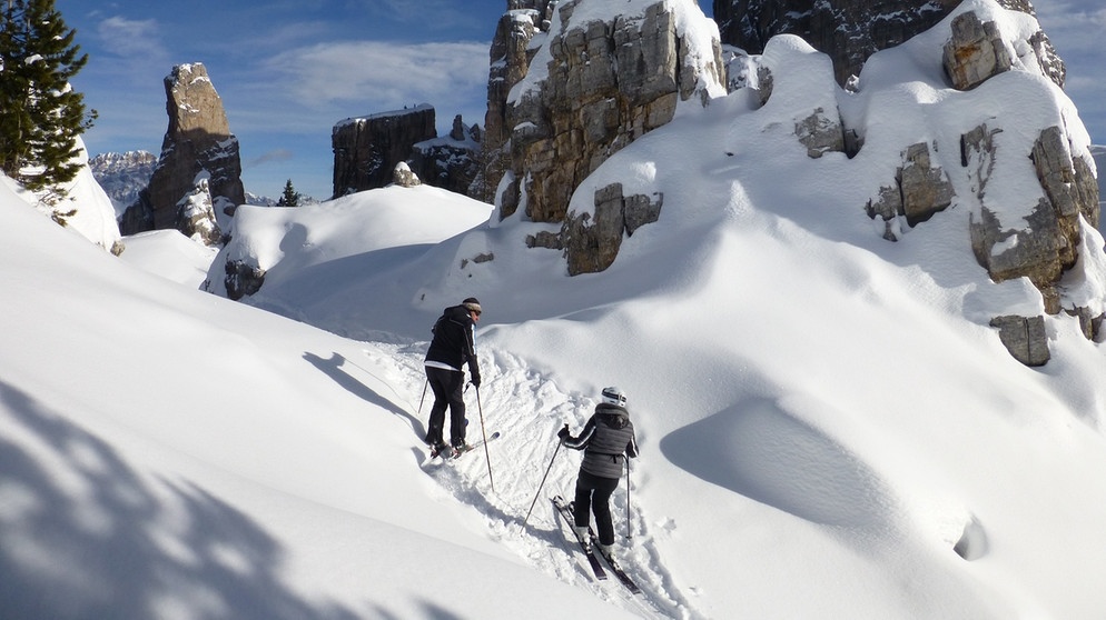 Eine Skirunde in den Dolomiten | Bildquelle: BR