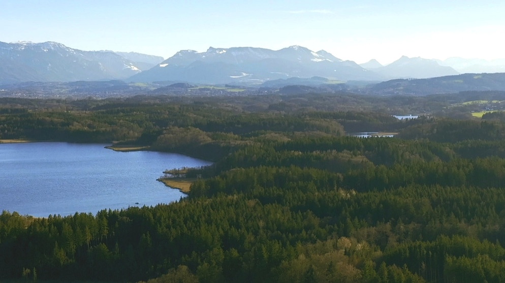Blick auf die Seenplatte. | Bildquelle: BR/Daniel Assmann