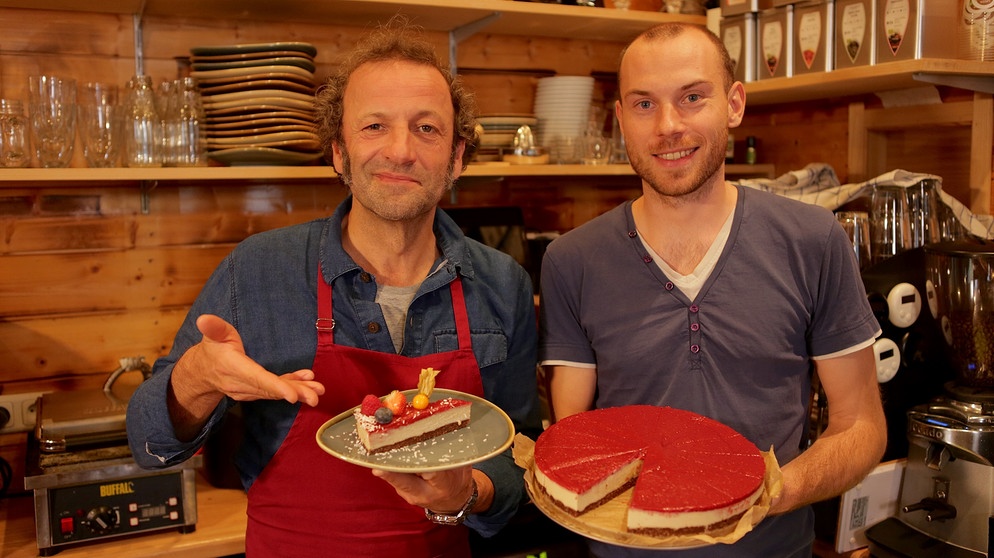 Schmidt Max bereitet ein Weihnachtsmenü ohne Kochen | Bildquelle: André Goerschel