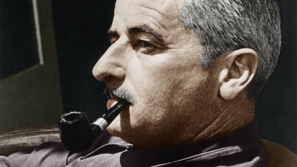 William Faulkner, US-amerik. Schriftsteller und Nobelpreisträger für Literatur 1949 | Bildquelle: picture-alliance/dpa / akg-images