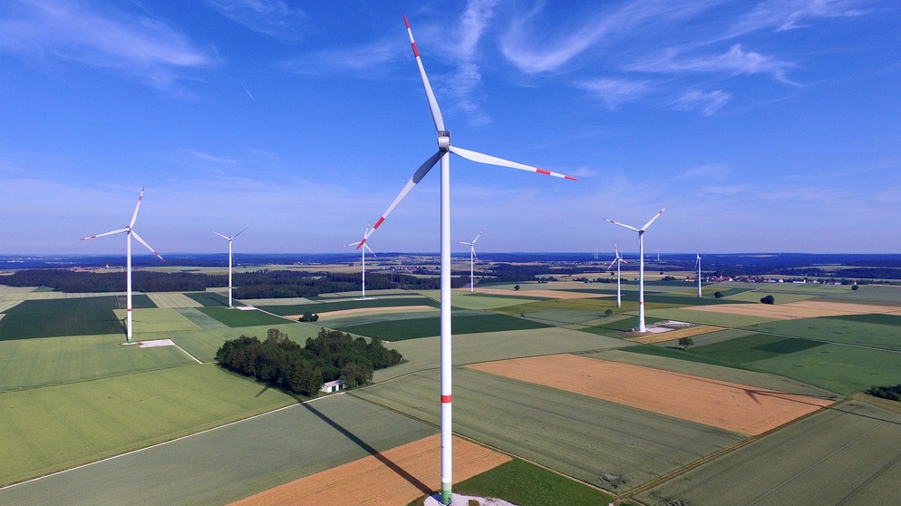 Windkrafträder in der Nähe von Thalmässing in Mittelfranken | Bildquelle: BR/Manfred Schmitz