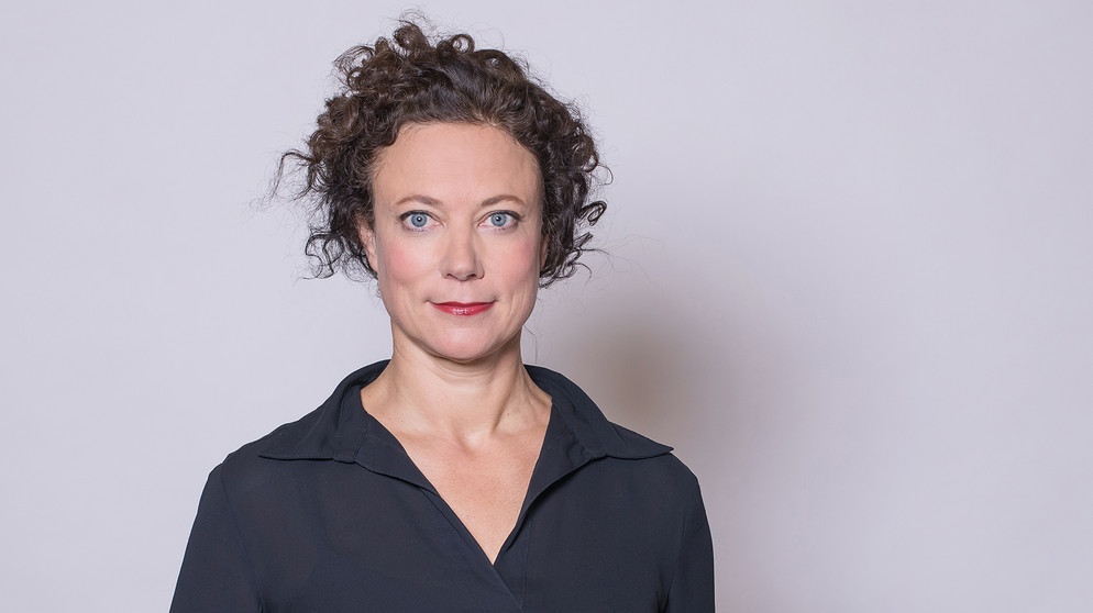 Sylvia Schreiber, Moderation | Bildquelle: © BR/Markus Konvalin