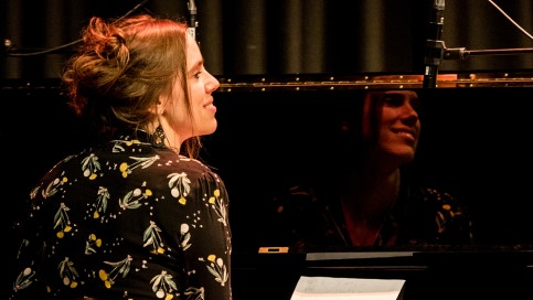 Maja Burchard (Keys, Klavier) | Bildquelle: © Ali Malak