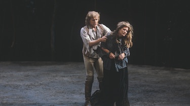 Wagner "Die Walküre" - Bayreuther Festspiele "Jahrhundertring" 1976 - 1980, inszeniert von Patrice Chéreau | Bild: © Unitel Wagner "Die Walküre" - Bayreuther Festspiele "Jahrhundertring" 1976 - 1980, inszeniert von Patrice Chéreau | Bild: © Unitel
