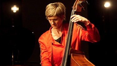 Eva Kontrabassistin Kruse und ihr Quintett bei "Bühne frei im Studio 2" | Bild: BR/Felix Hentschel