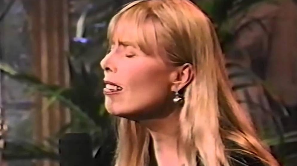 Joni Mitchell - Sex Kills (Live In-Studio 1995) | Bildquelle: sonicboy19 (via YouTube)