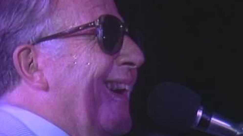 Mel Torme & George Shearing  - Full Concert - 08/18/89 - Newport Jazz Festival (OFFICIAL) | Bildquelle: Jazz on MV (via YouTube)