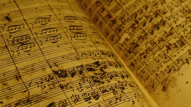 Eine Seite des Faksimile der h-Moll-Messe (BWV 232) von Komponist Johann Sebastian Bach | Bildquelle: picture-alliance/dpa