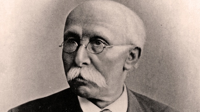 franz-strauss-100~_h-364_v-img__16__9__xl_w-648_-be6819cc57a5436fe2e22755fd9495d5c6ac08f6.jpg?version=00dee