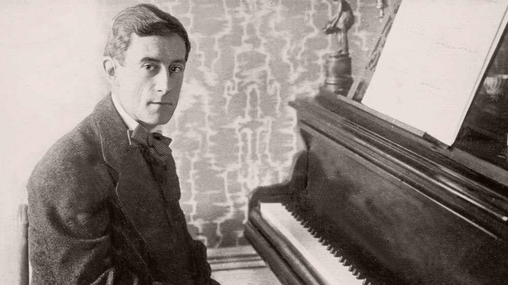 https://www.br-klassik.de/themen/klassik-entdecken/maurice-ravel-starkes-stueck-100~_h-558_v-img__16__9__xl_w-994_-e1d284d92729d9396a907e303225e0f2d9fa53b4.jpg?version=4b01b