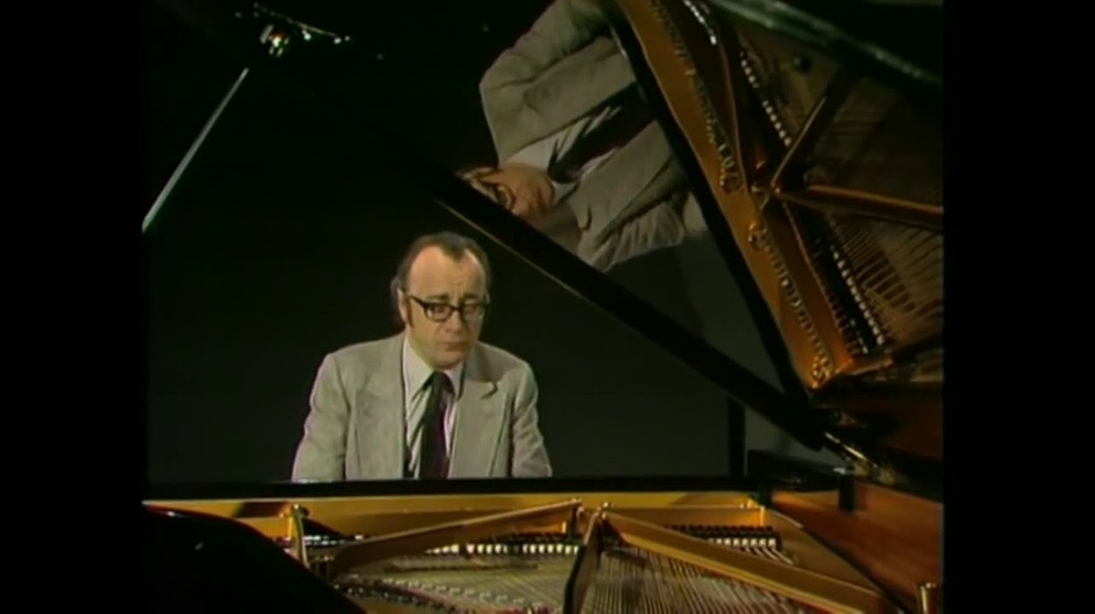 Schubert  Impromptu Op 90 No 4 D 899 A flat major Alfred Brendel | Bildquelle: Sonorum Concentus Haydn & Schubert (via YouTube)