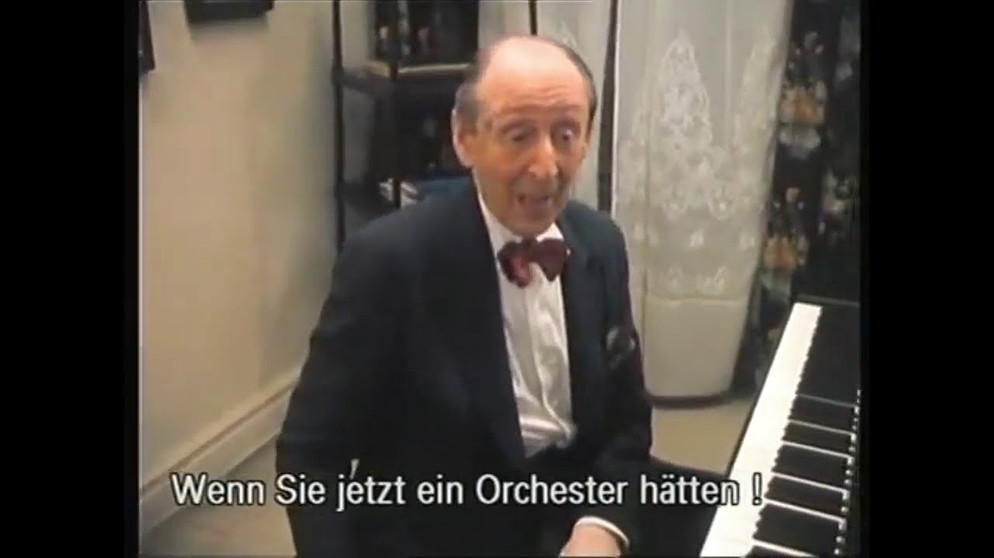 Vladimir Horowitz having fun with his piano at home (1985). | Bildquelle: PianoLegendaryVideos (via YouTube)