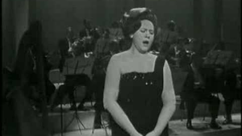 Renata Tebaldi - O mio Babbino caro (Concert) | Bildquelle: GermanOperaSinger (via YouTube)