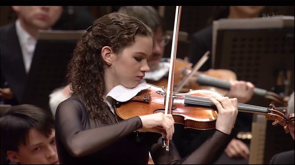 Shostakovich  - Violin Concerto No  1   Hilary Hahn/Mariss Jansons  BPO | Bildquelle: Vasken Fermanian (via YouTube)