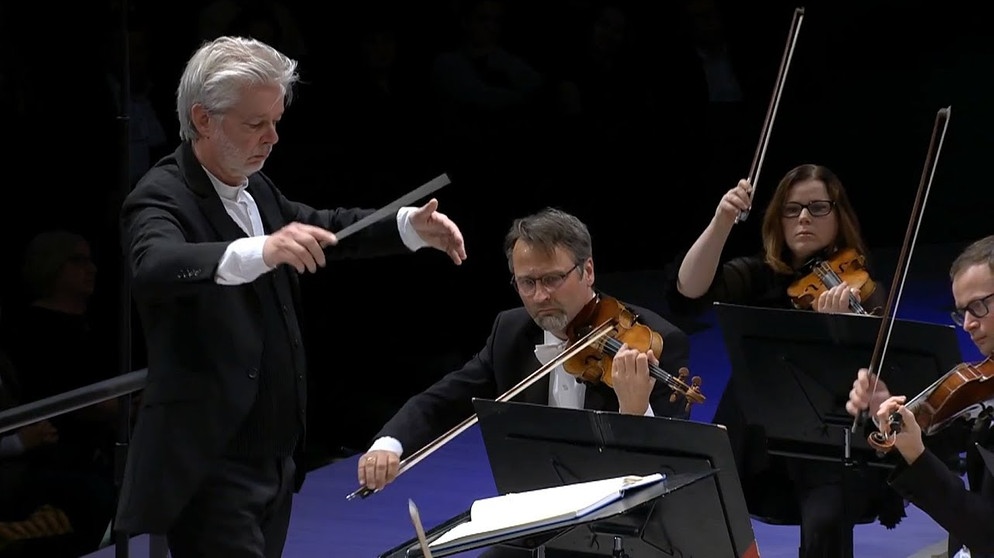 Shostakovich: Symphony No. 4 (Helsinki PO, Saraste) | Bildquelle: Jorge Franganillo (via YouTube)