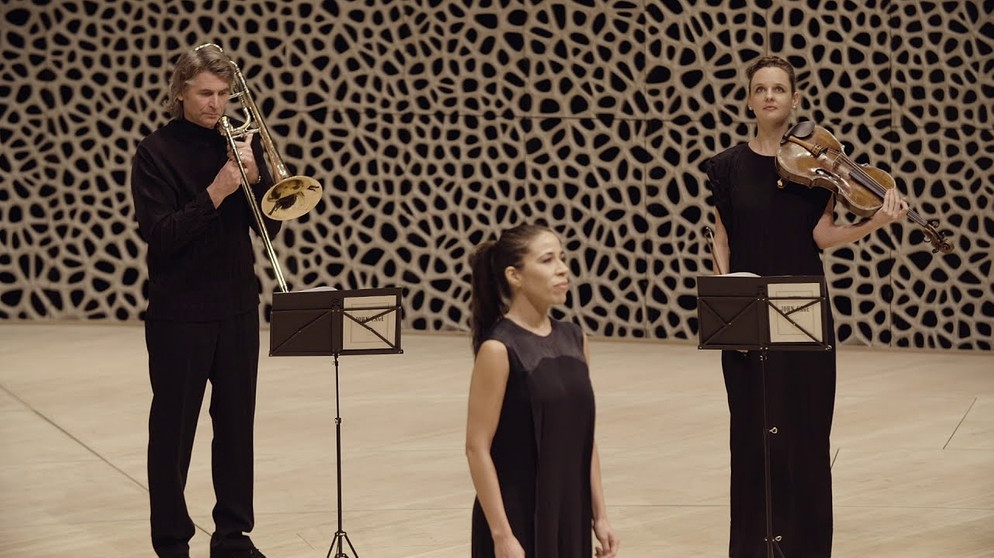 #sangundklanglos | John Cages »4'33''« aus der Elbphilharmonie | Bildquelle: Elbphilharmonie Hamburg (via YouTube)