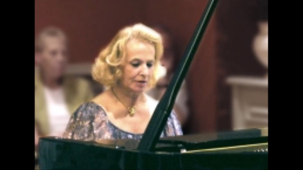 Schubert "Impromptu op 90 No3" Annerose Schmidt | Bildquelle: Addiobelpassato (via YouTube)