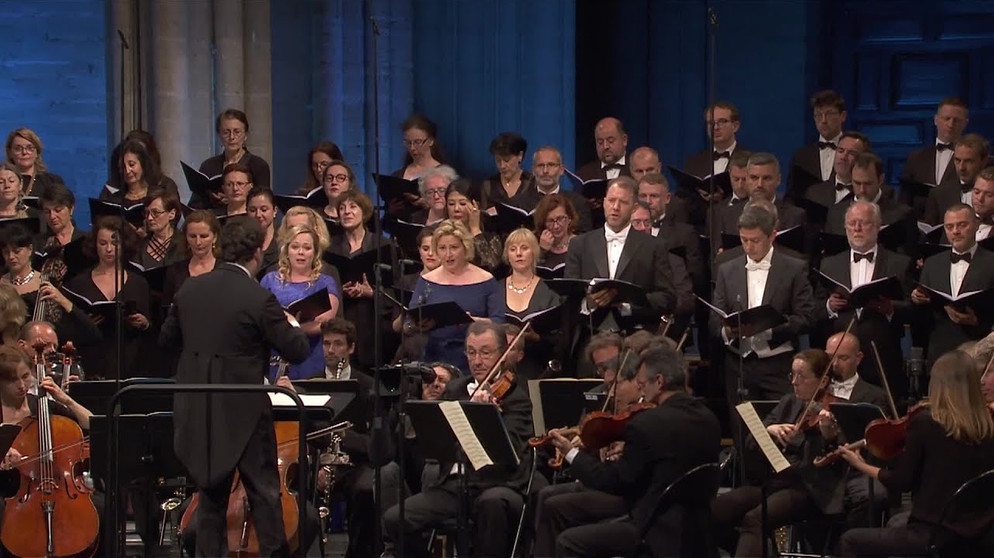 Mozart : Requiem (Orchestre national de France / James Gaffigan) | Bildquelle: France Musique (via YouTube)