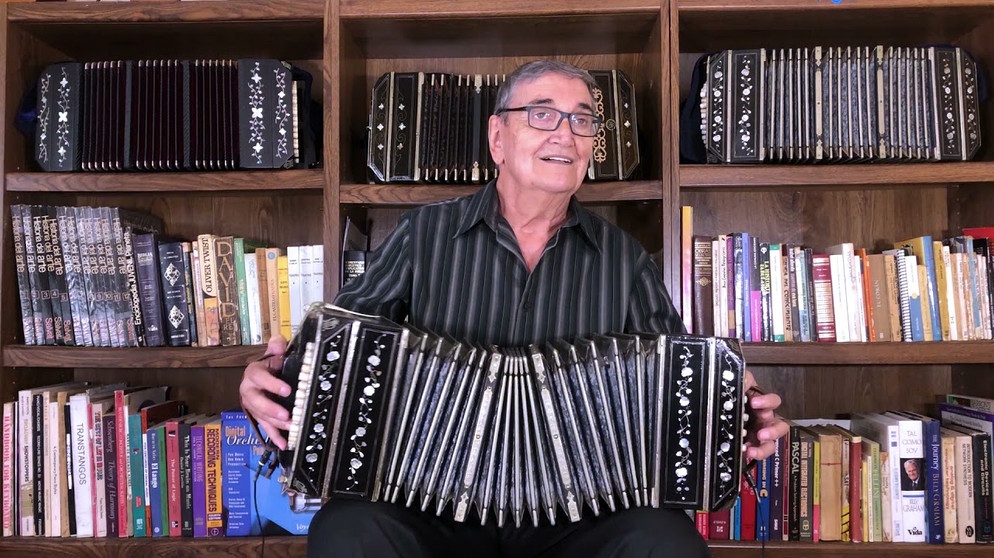 LIBERTANGO. Bandoneon solo by David Alsina | Bildquelle: BandoneonShow (via YouTube)
