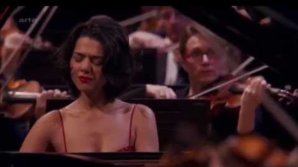 Khatia Buniatishvili plays Grieg's Piano Concerto | Bildquelle: Mentor1954_2.0 (via YouTube)