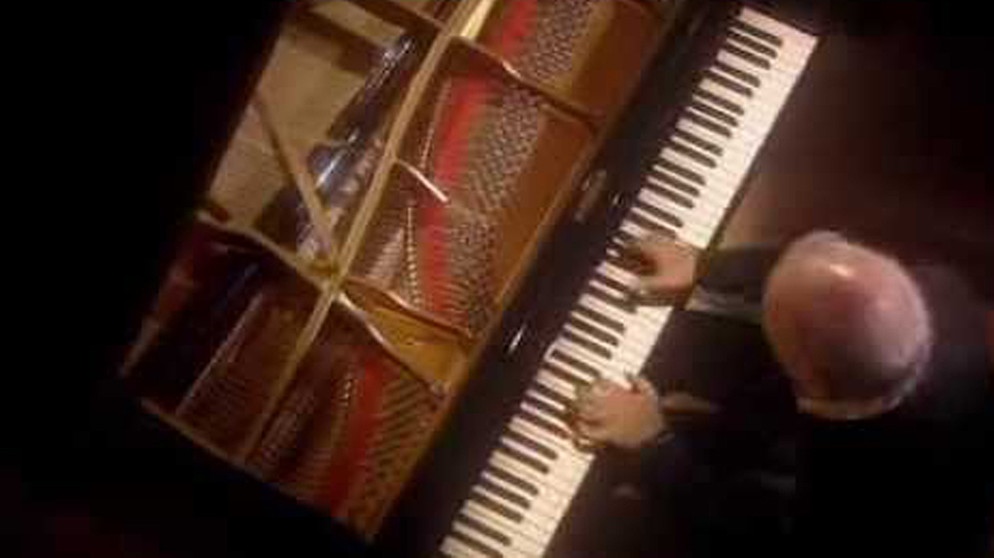 Daniel Barenboim plays Beethoven Sonata No. 8 Op. 13 (Pathetique) | Bildquelle: David Long (via YouTube)