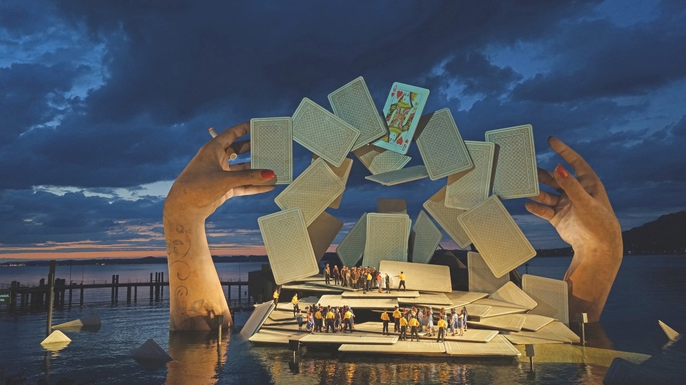 "Carmen" Premiere auf der Bregenzer Seebühne | Bildquelle: © Bregenzer Festspiele / Karl Forster