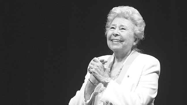 Christa Ludwig am  17. März 2013, anlässlich einer Matinee zu ihrem 85. Geburtstag in der Staatsoper in Wien | Bildquelle: picture-alliance/dpa