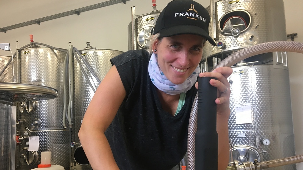Winzerin Christine Pröstler | Bildquelle: BR/Elisabeth Mayer