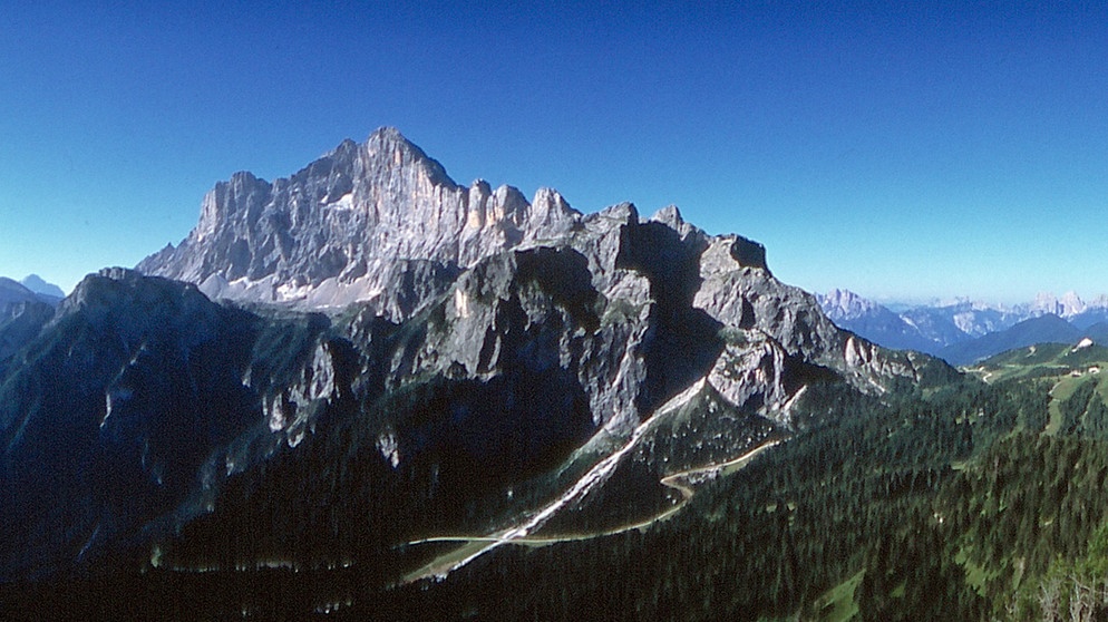 Die Civetta - der gewaltigste Kletterberg in den Dolomiten. | Bildquelle: BR/Fotoriva